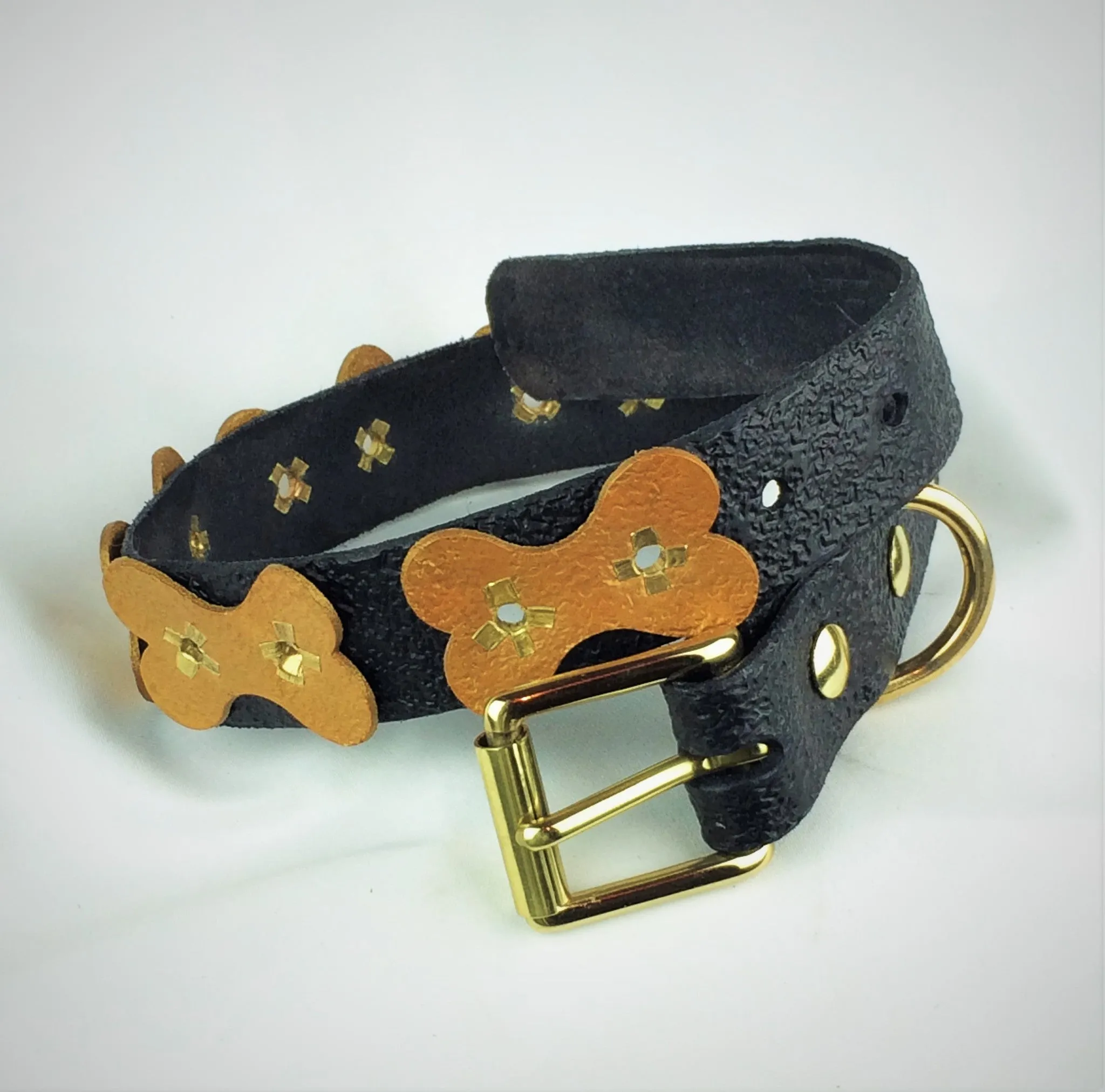 Custom Leather Pet Collar With Multi Bones Motif