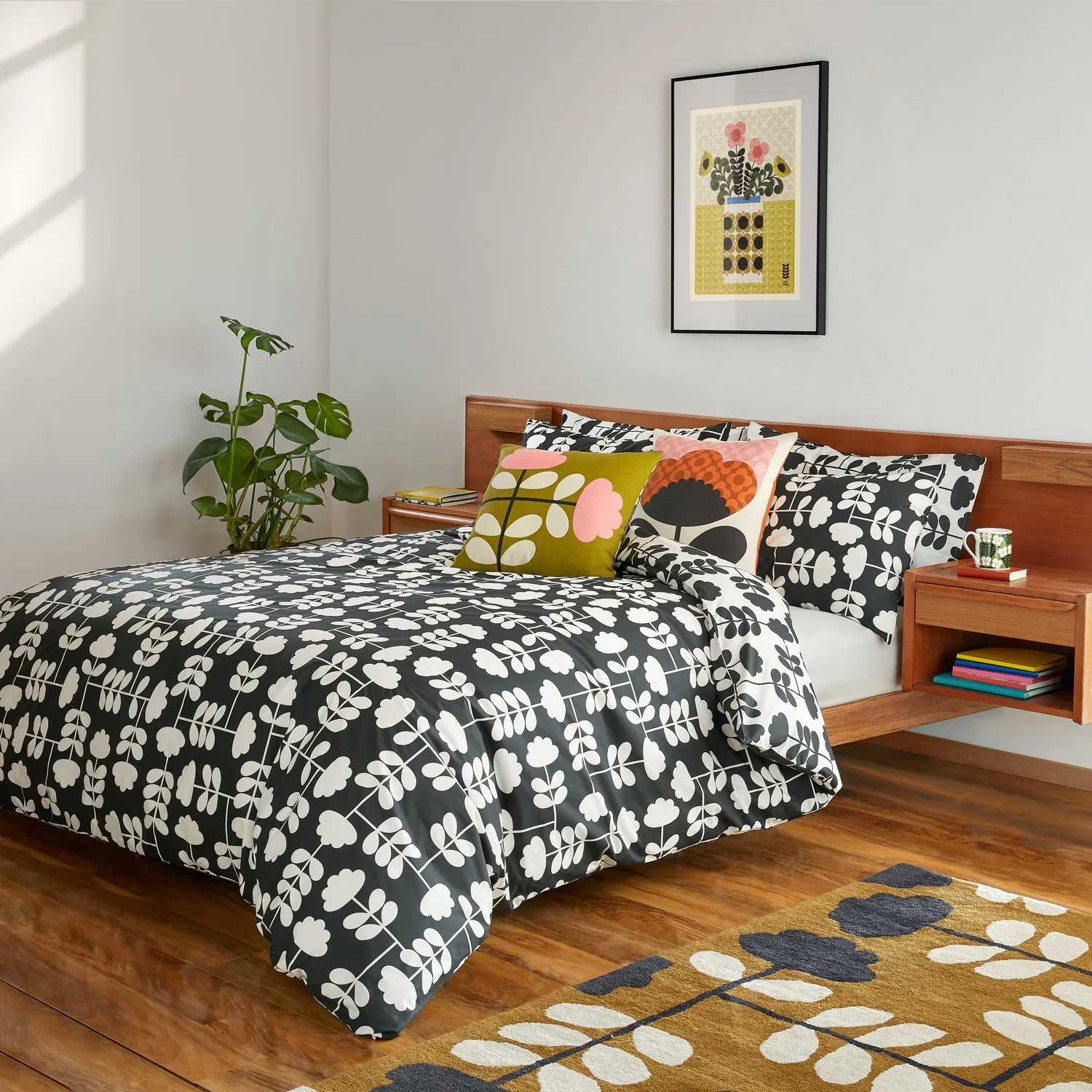 Cut Stem Bed Linen - Monochrome