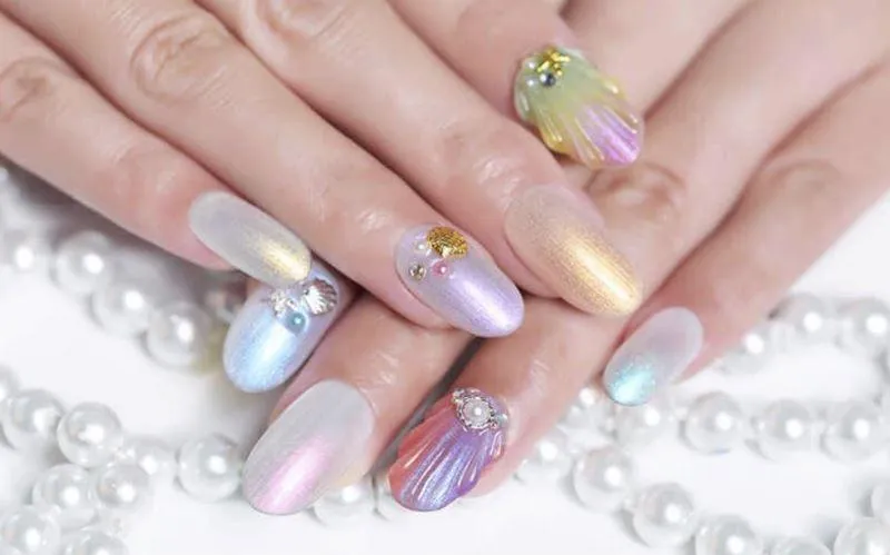 Mermaid Seashell Gel Nail Polish