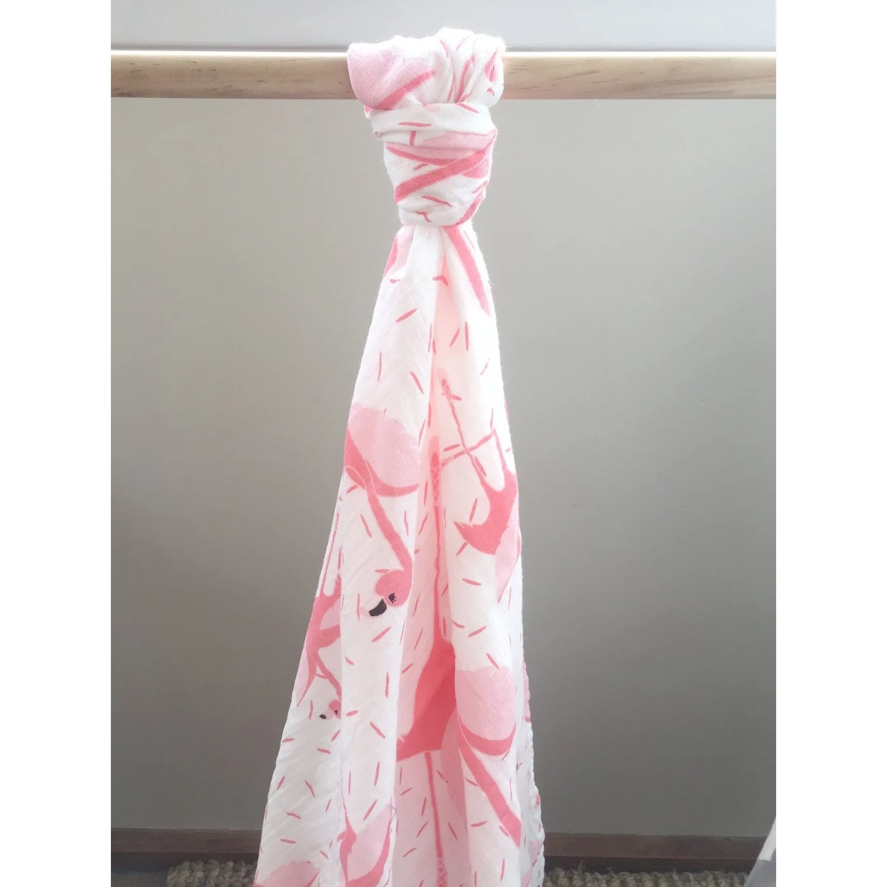 Organic cotton muslin swaddle - pink flamingo