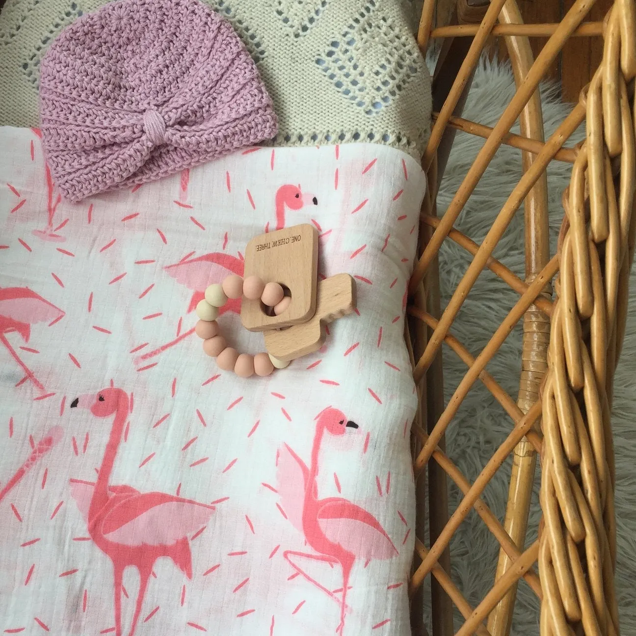 Organic cotton muslin swaddle - pink flamingo