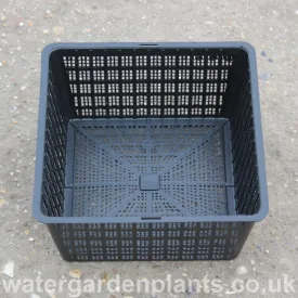 Small Square Fine Mesh Plant Basket (18cm x 18cm x 9cm, 2 litres)